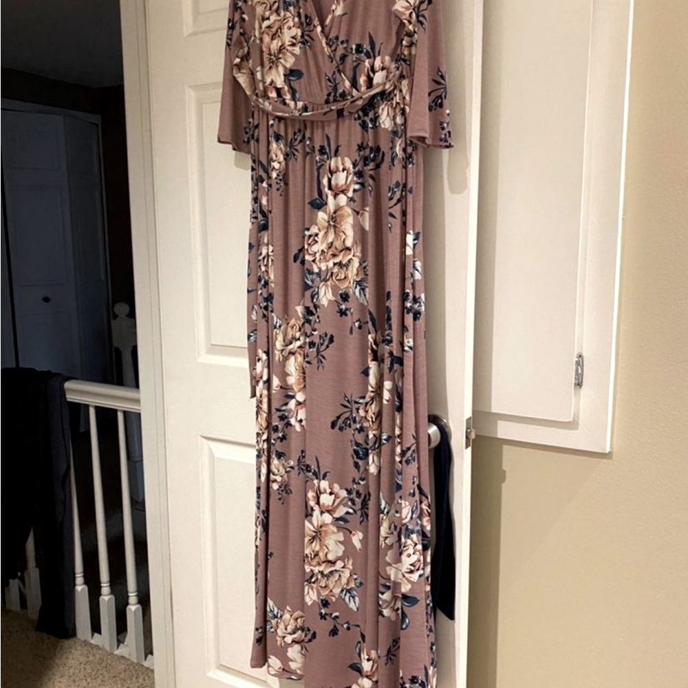 Pink blush Floral Maternity Maxi Dress (Pink)